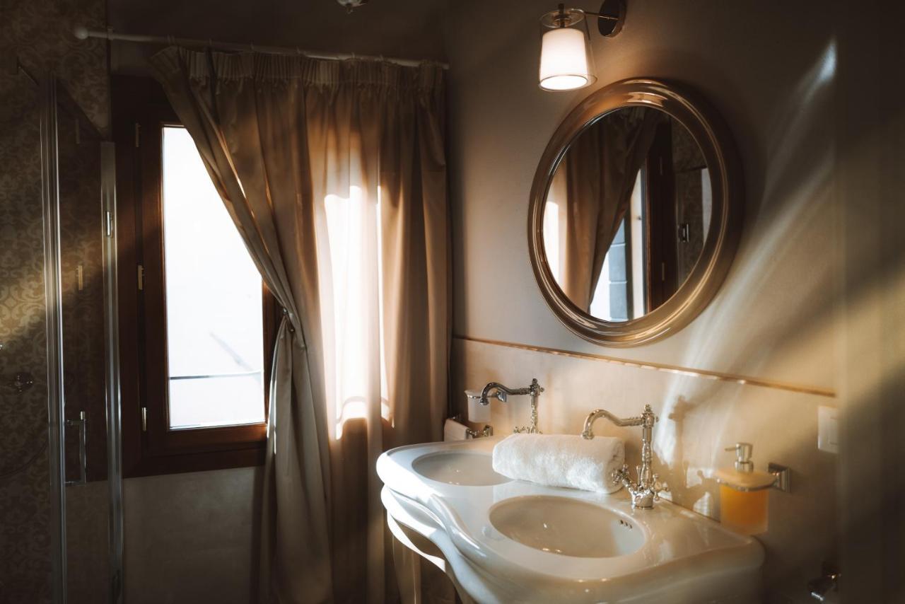 Casa Virginia Direct At The Canal Cannaregio With Own Roof Terrace 威尼斯 外观 照片