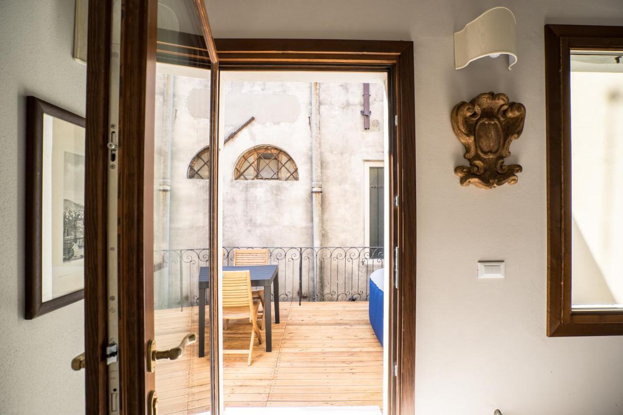 Casa Virginia Direct At The Canal Cannaregio With Own Roof Terrace 威尼斯 外观 照片