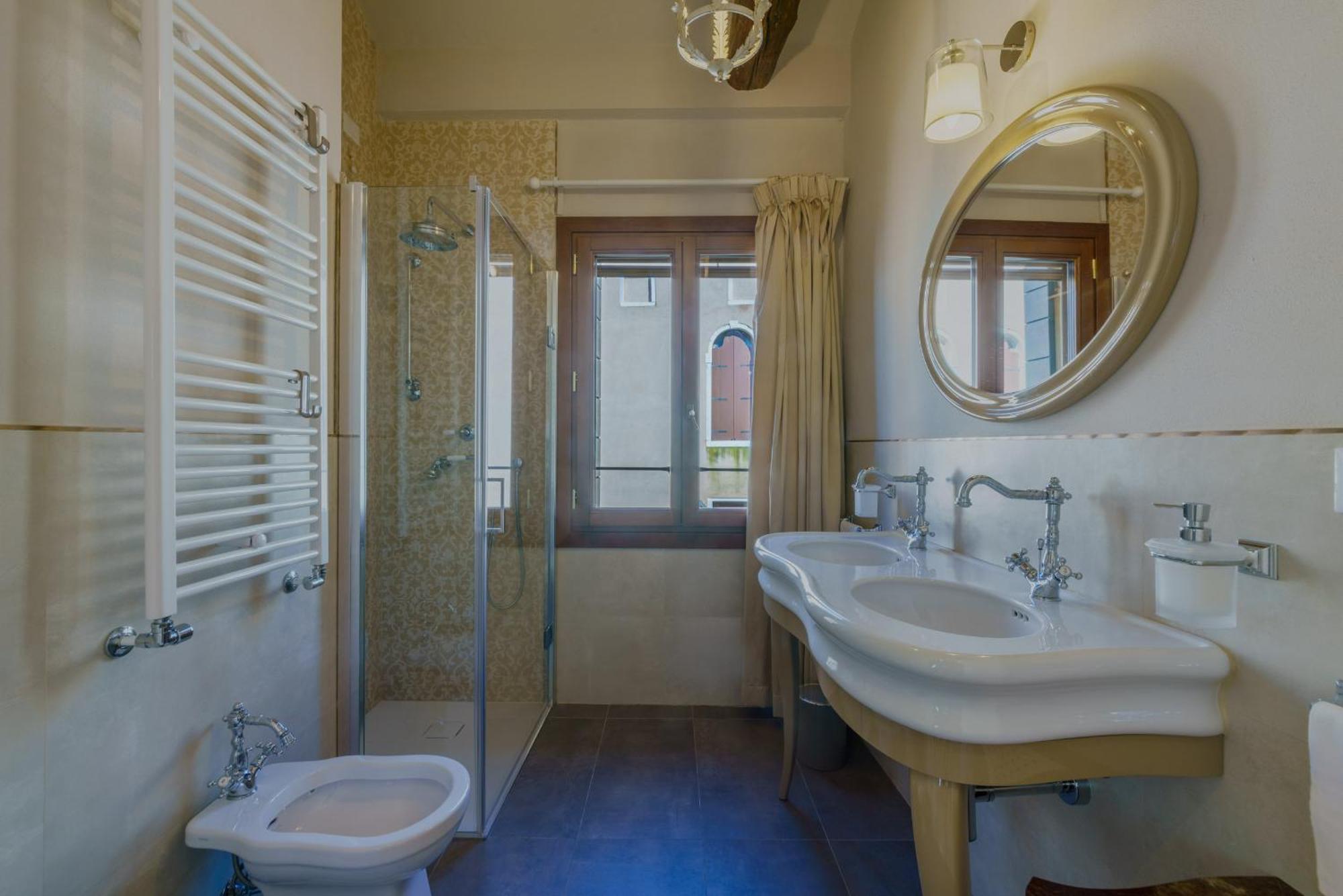 Casa Virginia Direct At The Canal Cannaregio With Own Roof Terrace 威尼斯 外观 照片