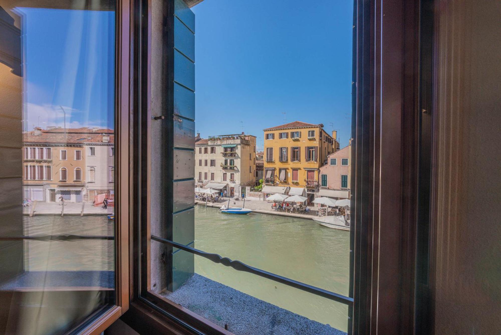 Casa Virginia Direct At The Canal Cannaregio With Own Roof Terrace 威尼斯 外观 照片